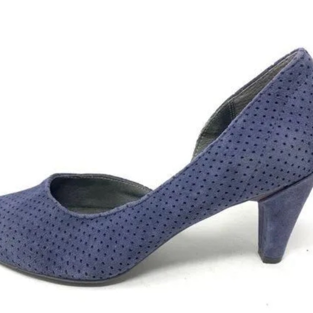 Tsubo Women Size 7 Fifee Perforated D'Orsay Suede Heel Pumps Blue Made in China